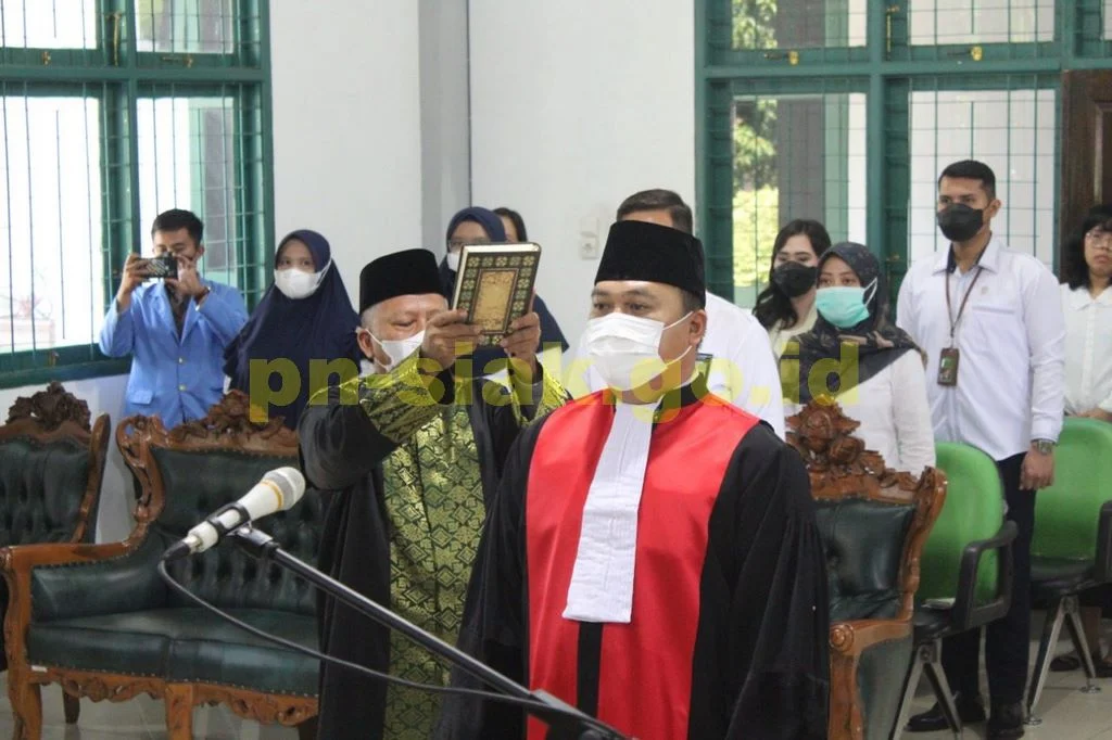 Pengambilan Sumpah Jabatan dan Pelantikan Bapak Ade Satriawan, S.H., M.H.