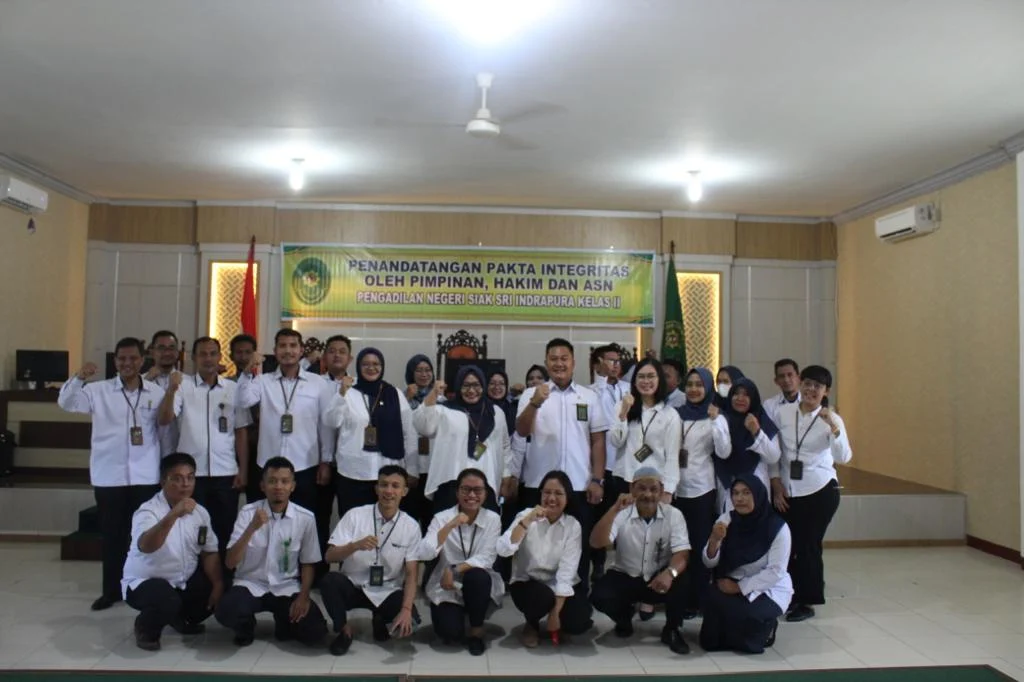 Pembacaan dan Penandatanganan Pakta Integritas