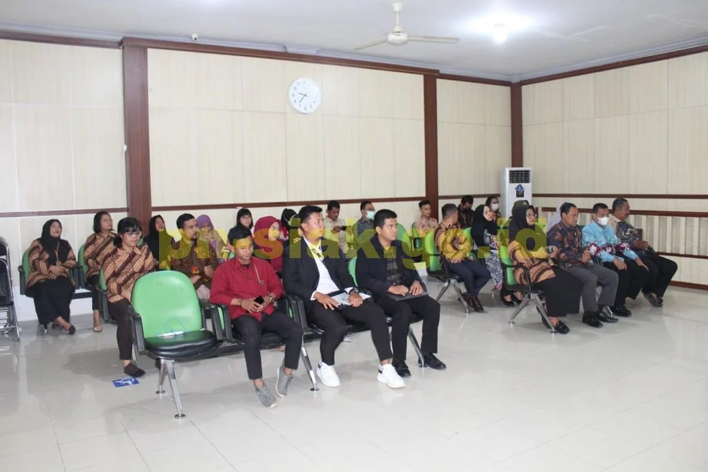 65E04B28-7E65-4577-A930-875F6F11E549