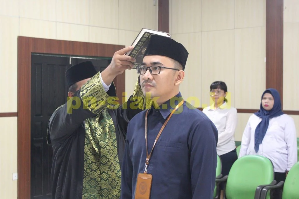 Pengambilan Sumpah Jabatan Fungsional atas nama Renza Putra Permana, S.H.