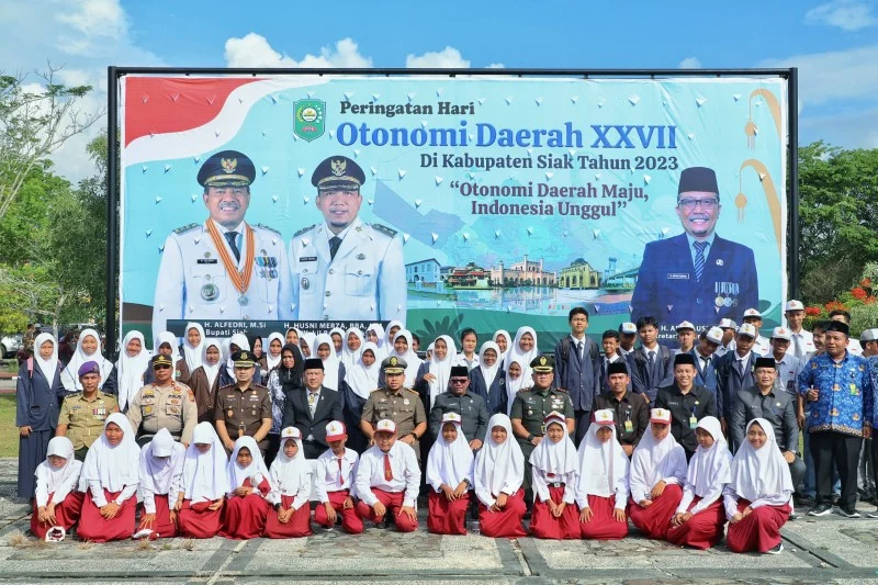 Upacara Peringatan Hari Otonomi Daerah XXVII, HUT Satpol PP dan Linmas serta Hari Pendidikan Nasional Tahun 2023