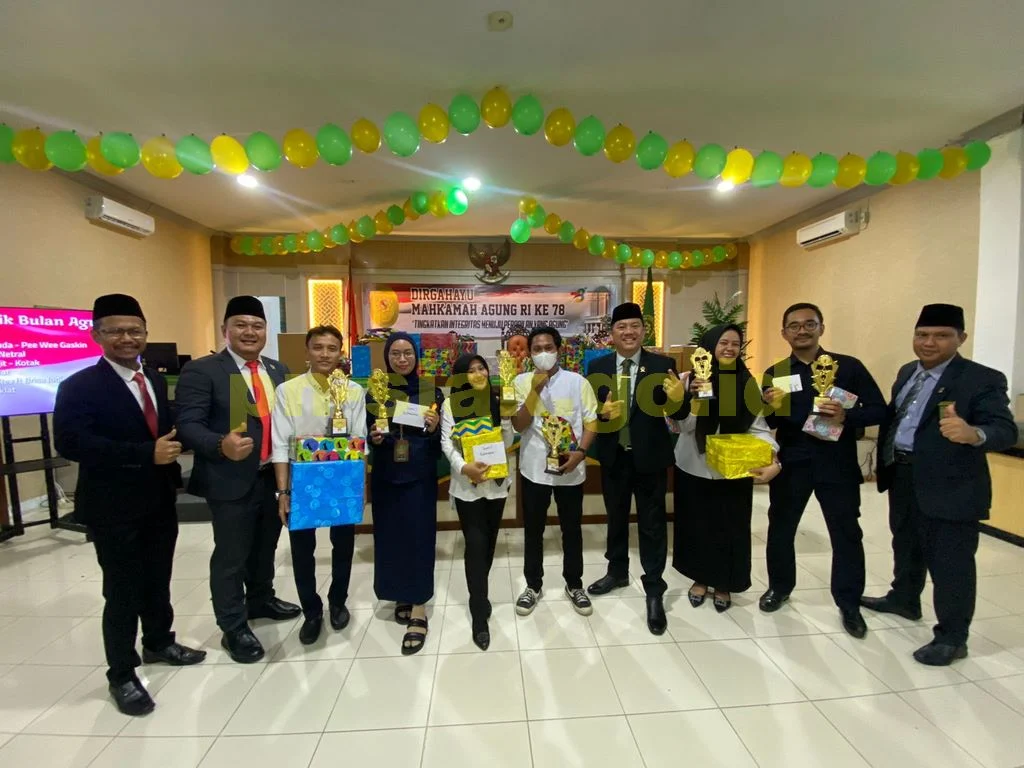 Penyerahan Hadiah Pemenang Pekan Lomba PN Siak Sri Indrapura