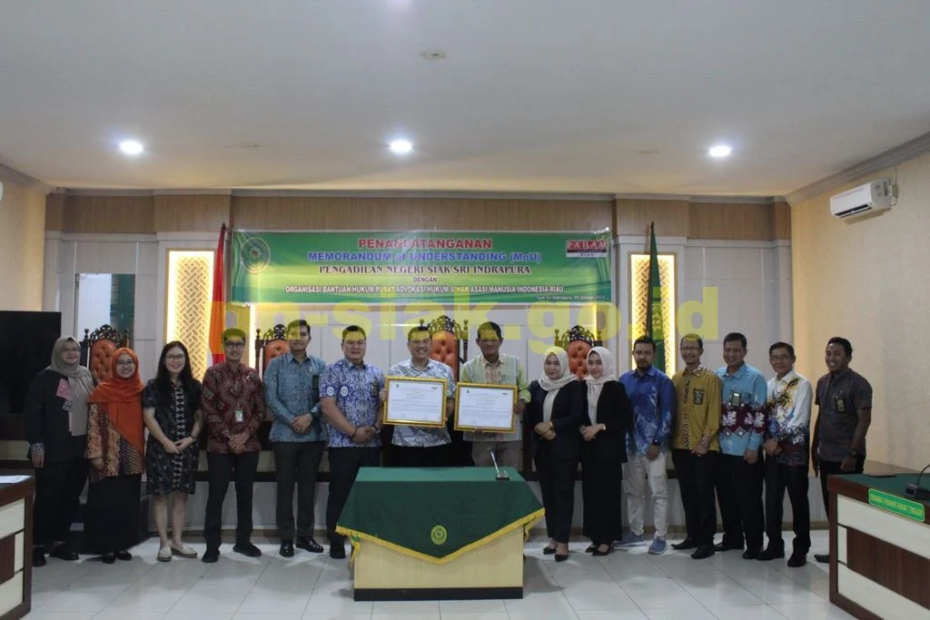 PENANDATANGANAN MEMORANDUM OF UNDERSTANDING (MoU) PENGADILAN NEGERI SIAK SRI INDRAPURA DENGAN ORGANISASI BANTUAN HUKUM PUSAT ADVOKASI HUKUM & HAK ASASI MANUSIA INDONESIA-RIAU