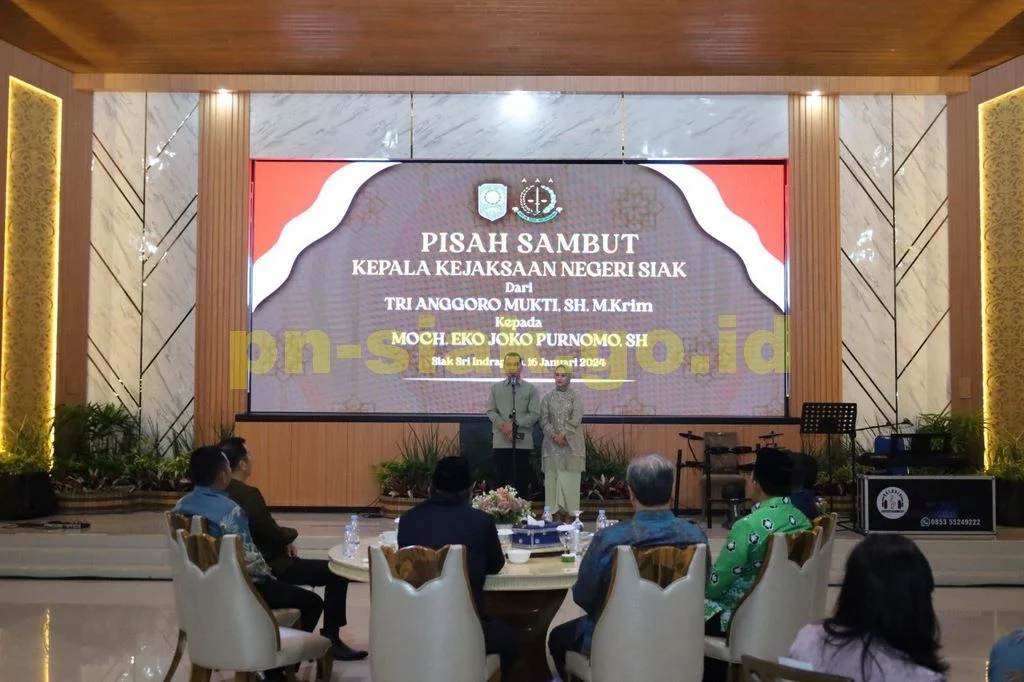 Malam pisah sambut Kepala Kejaksaan Negeri Siak dari Tri Anggoro Mukti, SH, M, Krim kepada Moch Eko Joko Purnomo