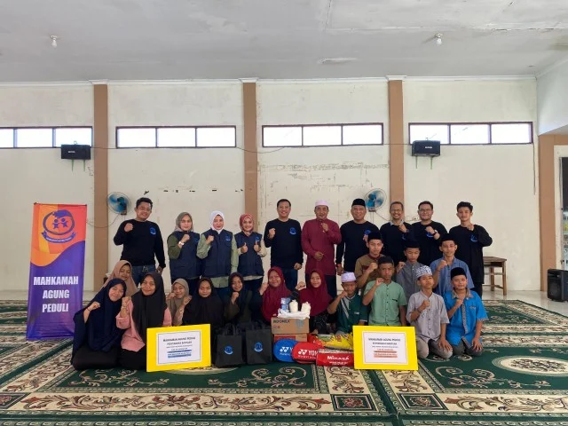 Makamah Agung Peduli, Berbagi Bersama Anak-Anak Panti Asuhan Assidiqiyah Siak