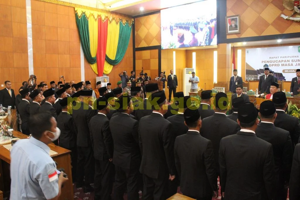 Rapat Paripurna DPRD Kabupaten Siak - Pengucapan Sumpah/Janji Anggota DPRD Masa Jabatan 2024-2029