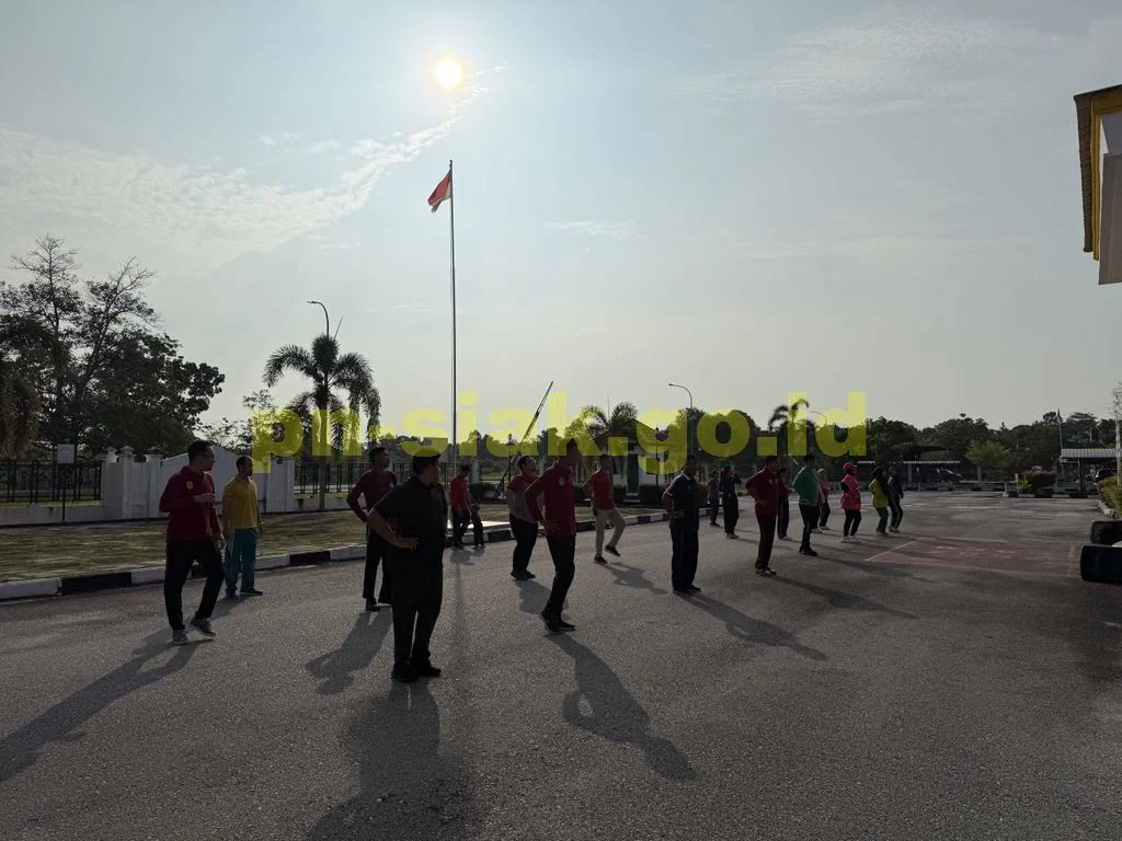 Senam Jumat Pagi — foto 4