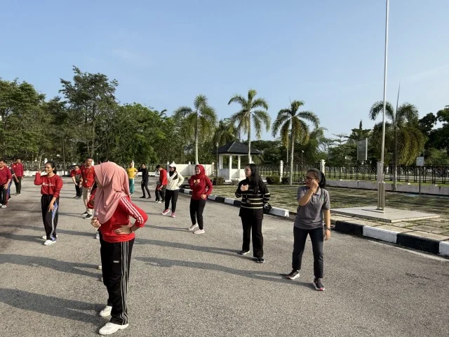 Senam Jumat Pagi — foto 7
