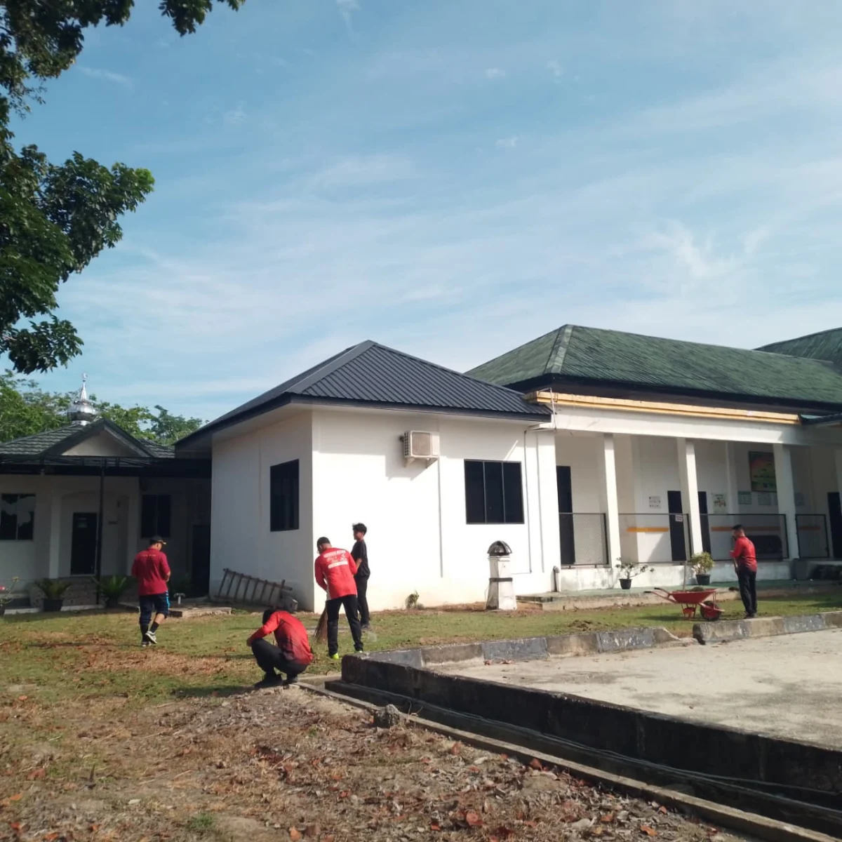 Sambut HUT ke-81 Kemerdekaan RI, PN Siak Sri Indrapura Laksanakan Gotong Royong Bersama